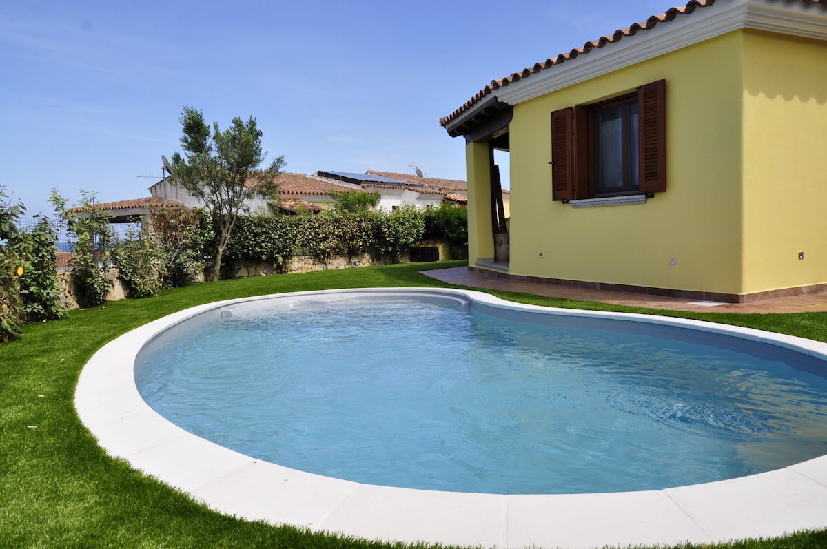 Villa Nadia  -   Piscina Privata   -  Vista Mare