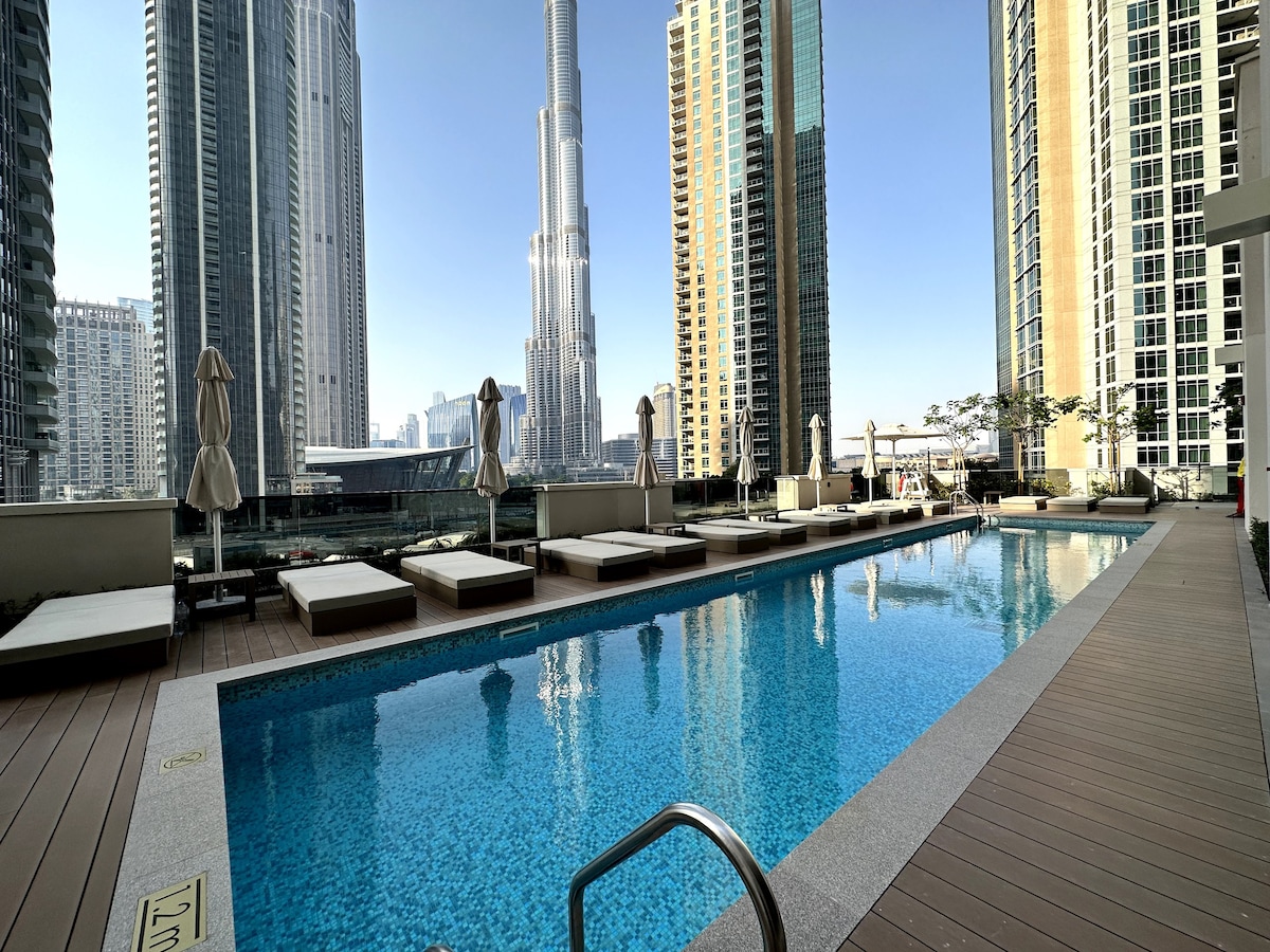 California Dreamin ! Burj Khalifa View 2-bedroom
