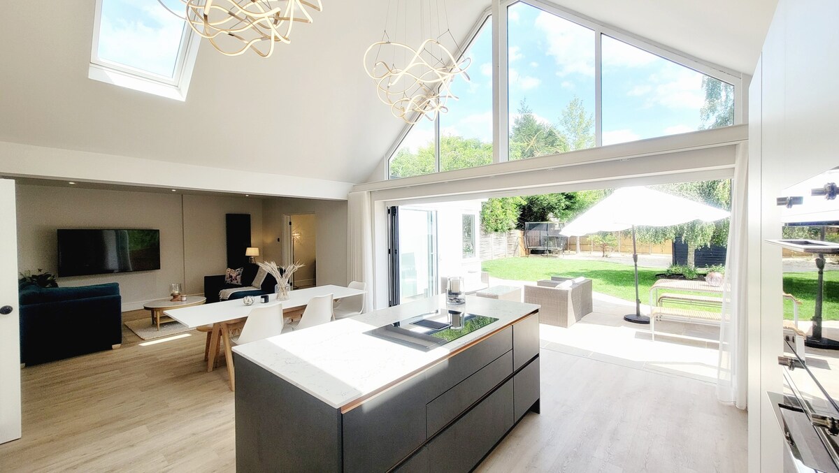 Stylish family home in Surrey
