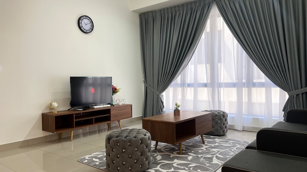 Comfy Modern Settings Bandar Puteri Bangi, Kajang