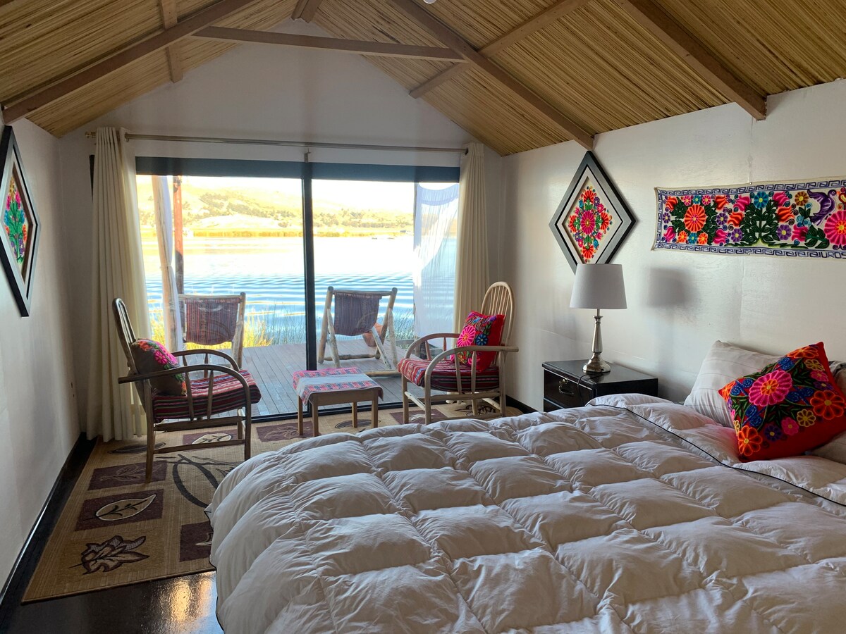 Uros Titicaca Double Room