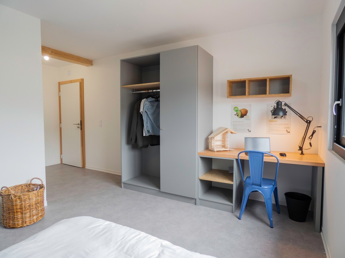 Chambre-Studio avec douche, WC et terrasse 15 m²