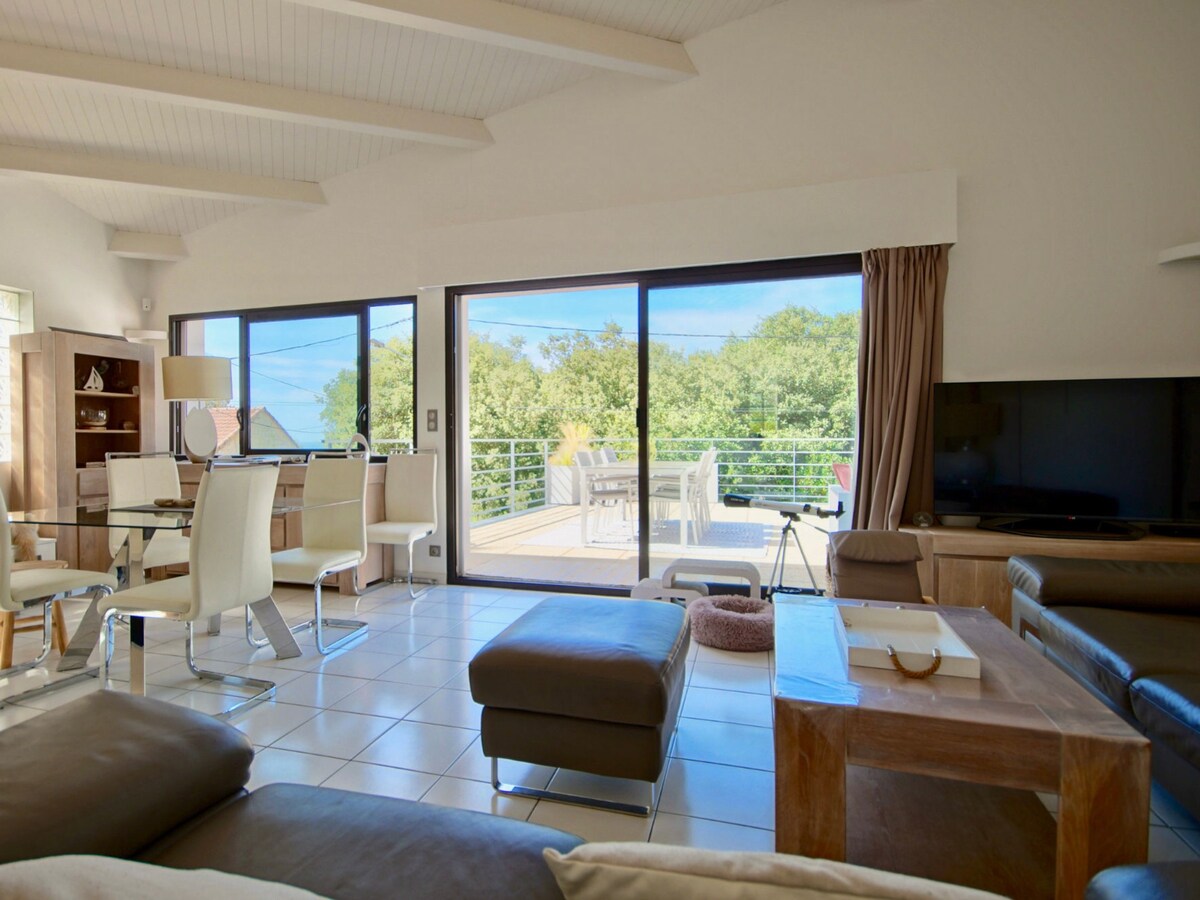 Maison calme aperçu mer avec piscine privée à 28°