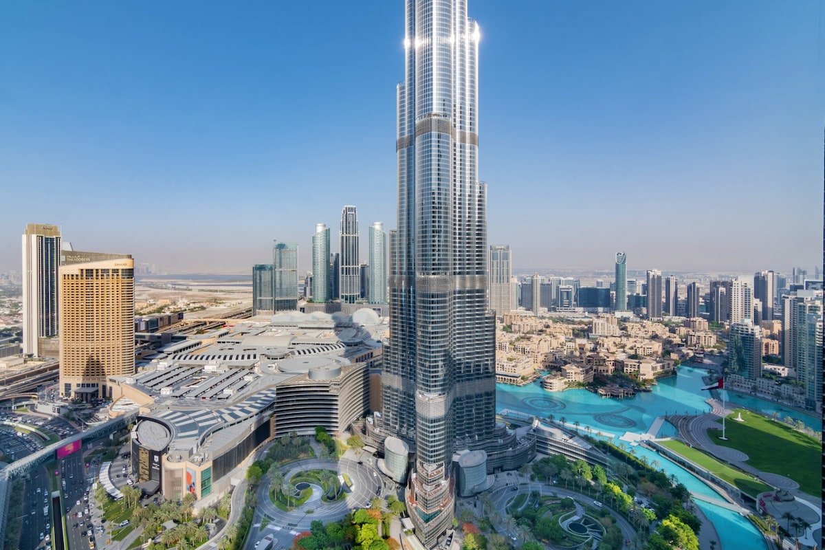 Extravagant 3 BR w/Burj Khalifa view!