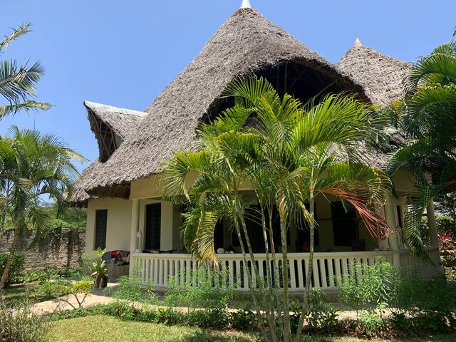 迪亚尼海滩(Diani Beach)的民宿