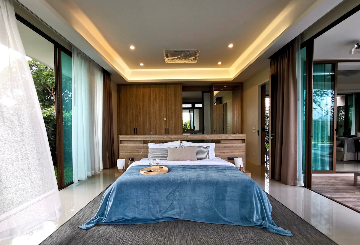 Relaxing Luxury 3-Bed Private Pool Villa