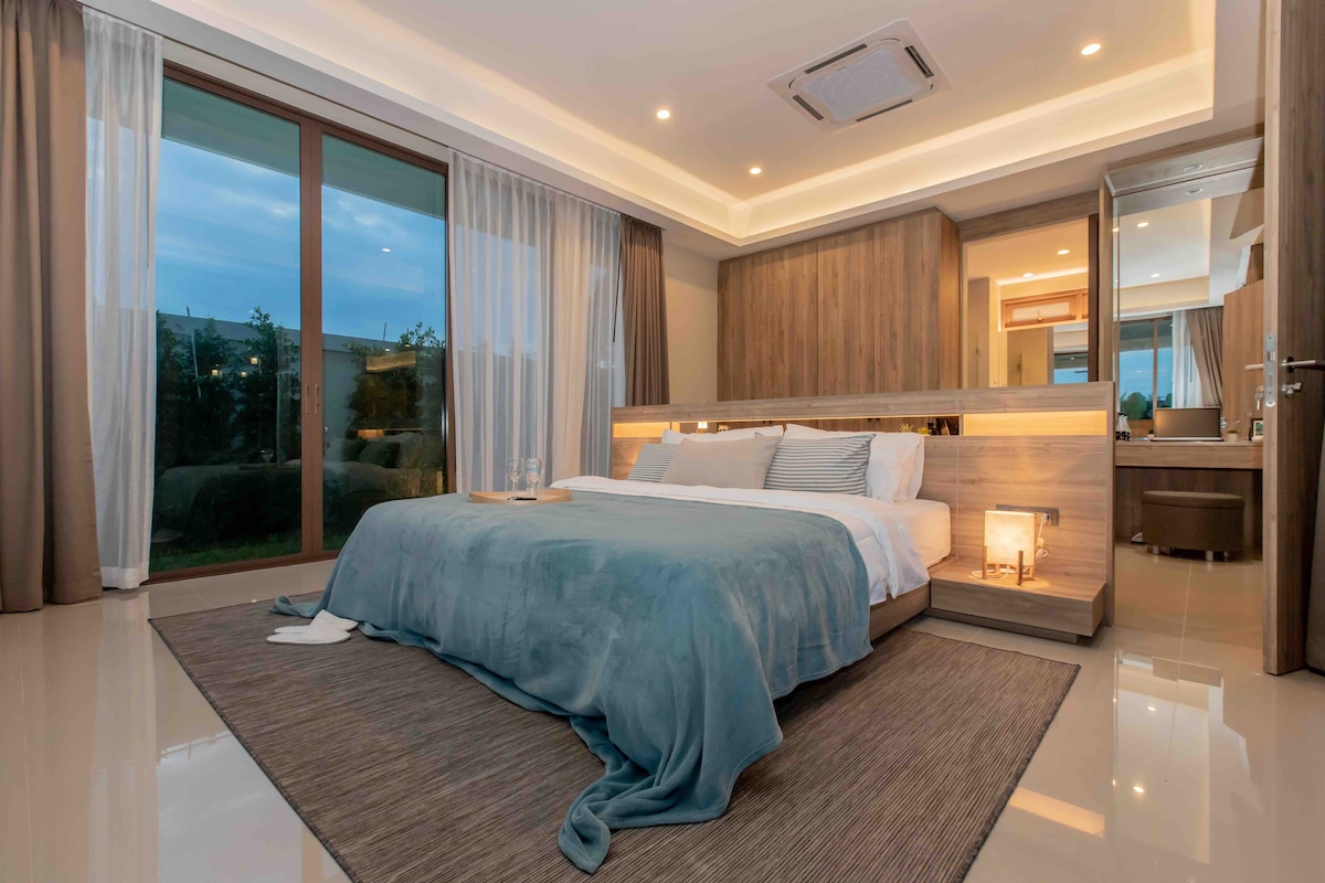 Icon Hua Hin 3-Bed Pool Villa with Prime Privacy