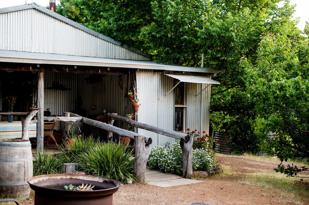 Haddlestone Farmstay Cabin