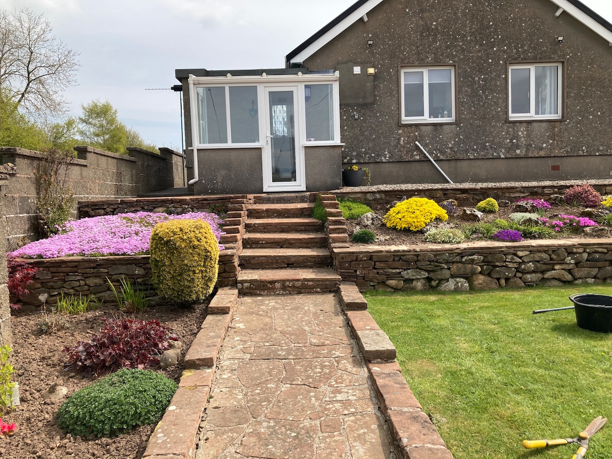 Bungalow Close To The Lakes