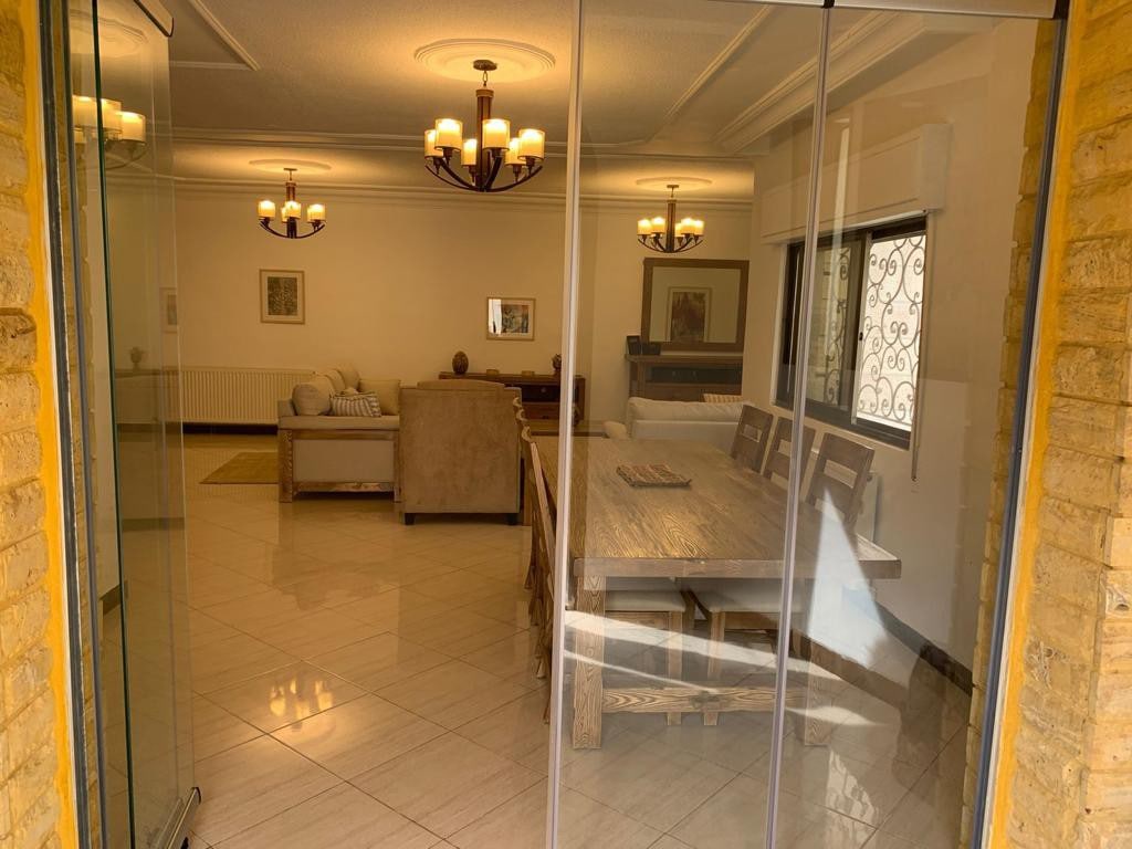 Beautiful big 2BR apartment w garden, 4 persons