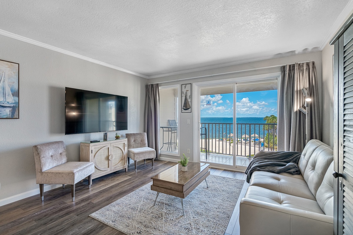 Stunning Bay Views from your Private Balcony