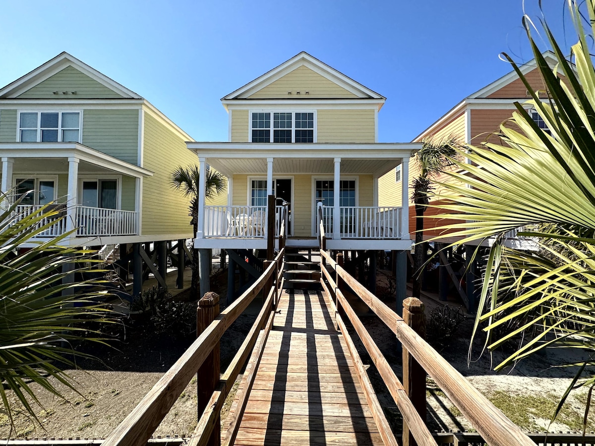 Surfside Beach - Direct Ocean Front and Pool