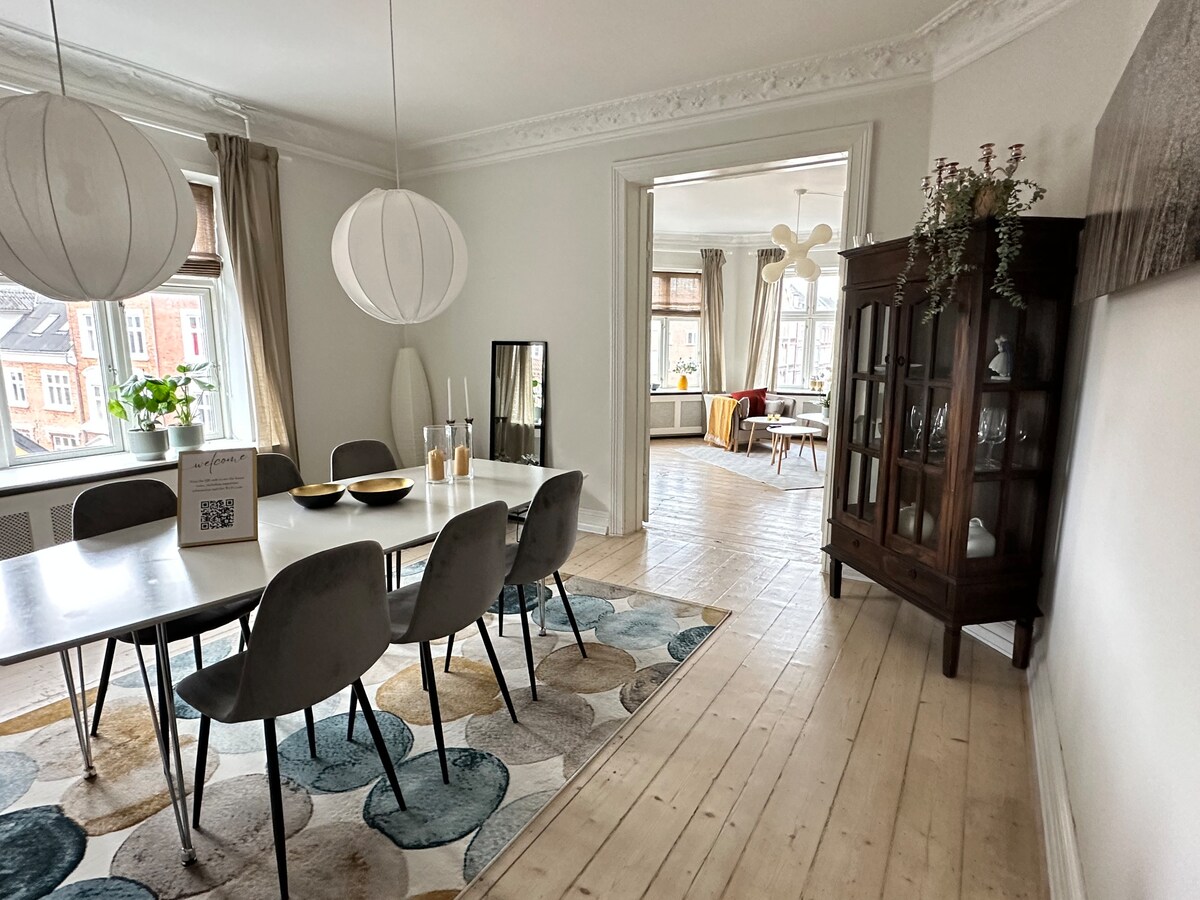 Boutique flat in the heart of Aalborg - parking