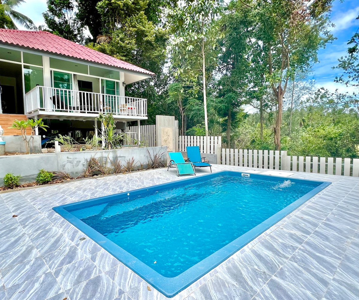 3 Bdrm Private Pool, Decks Mt Views, 3 Beds