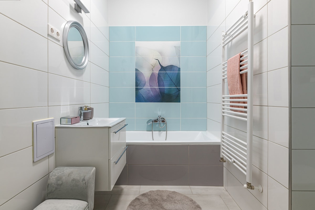 Luxury Central Apartman -2 bathrooms -Free Garage!