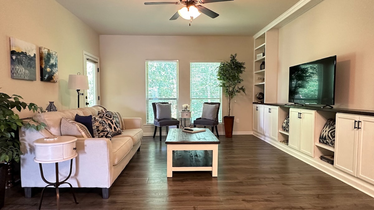 Ponchatoula home fully furnished!