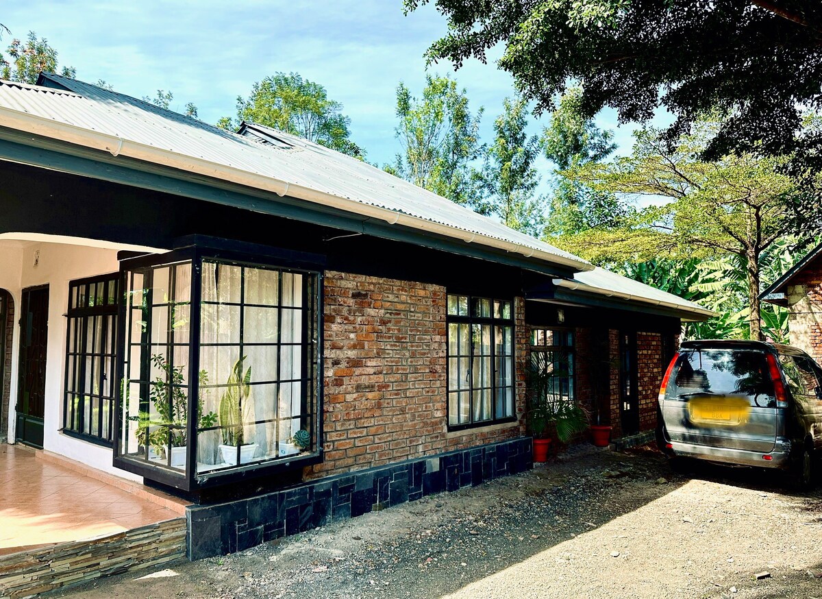 Arusha maasai home