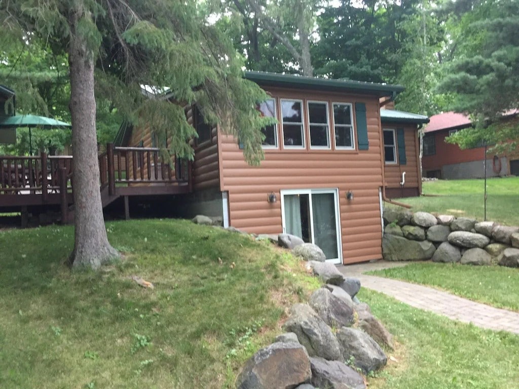 Beasley Cabin on the Lake