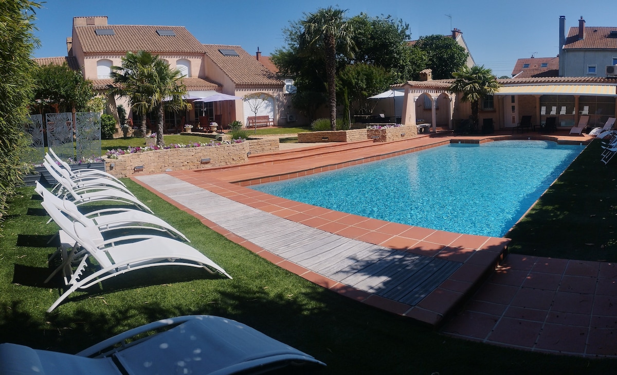 Le Mas champenois Pool house