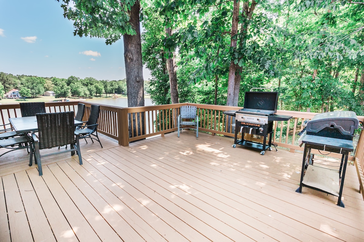 Serenity on Wateree w/ Private Dock + Sauna!