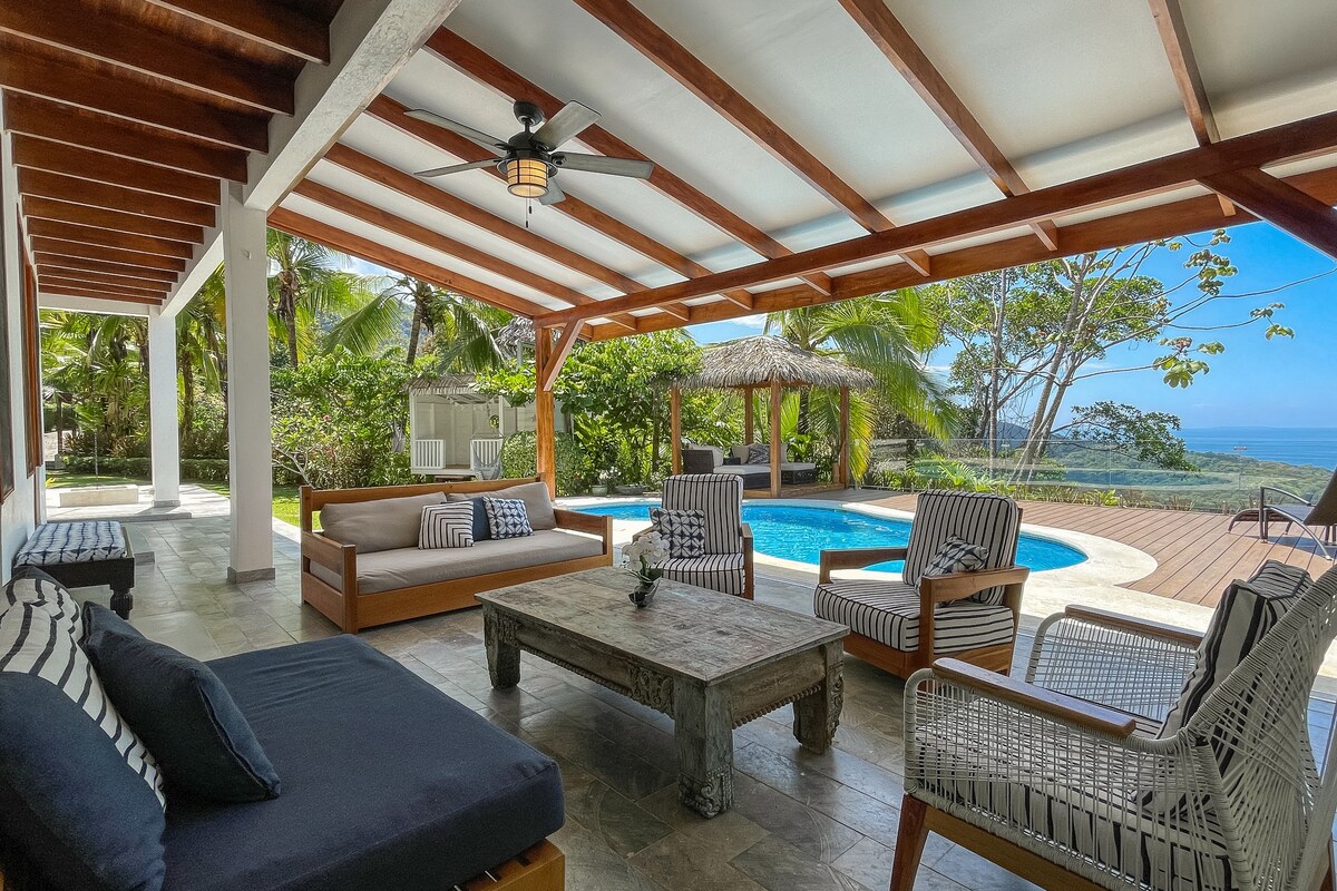 Breathtaking Ocean View! Villa Colibrí Dominical