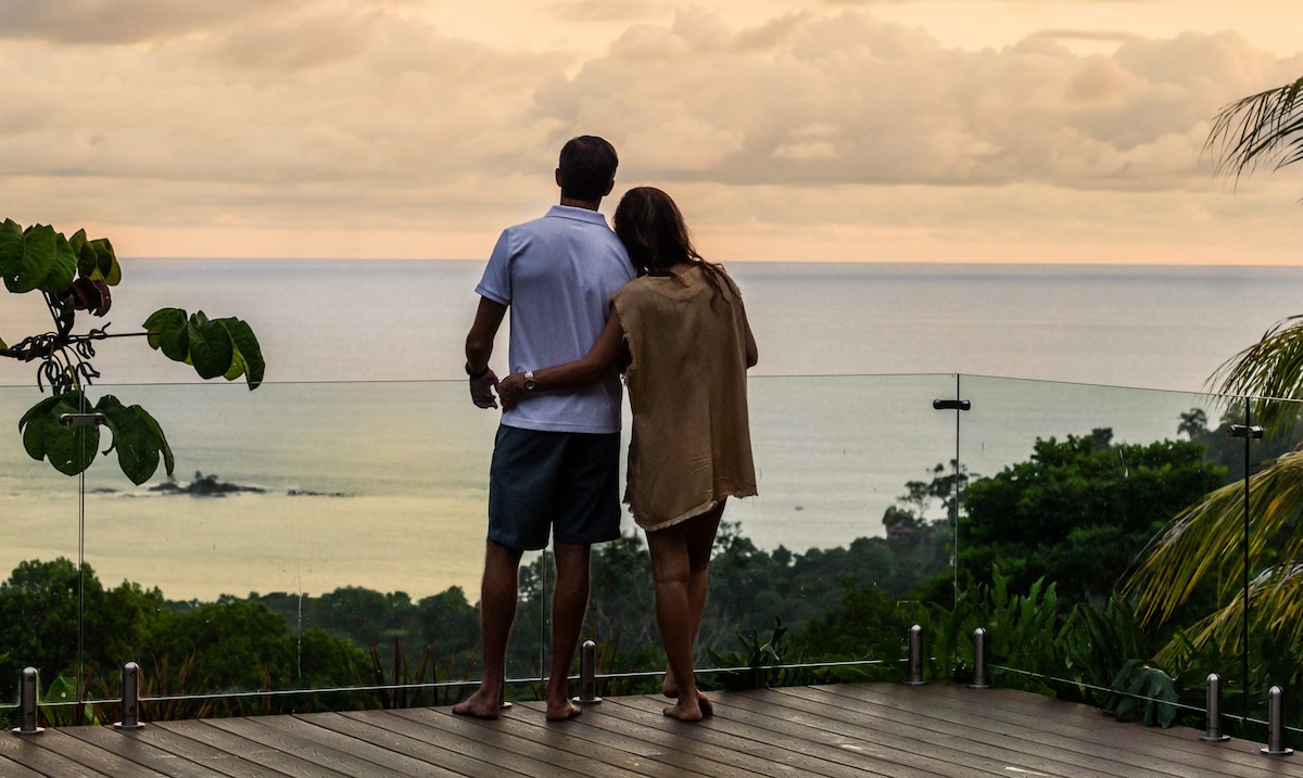 Breathtaking Ocean View! Villa Colibrí Dominical