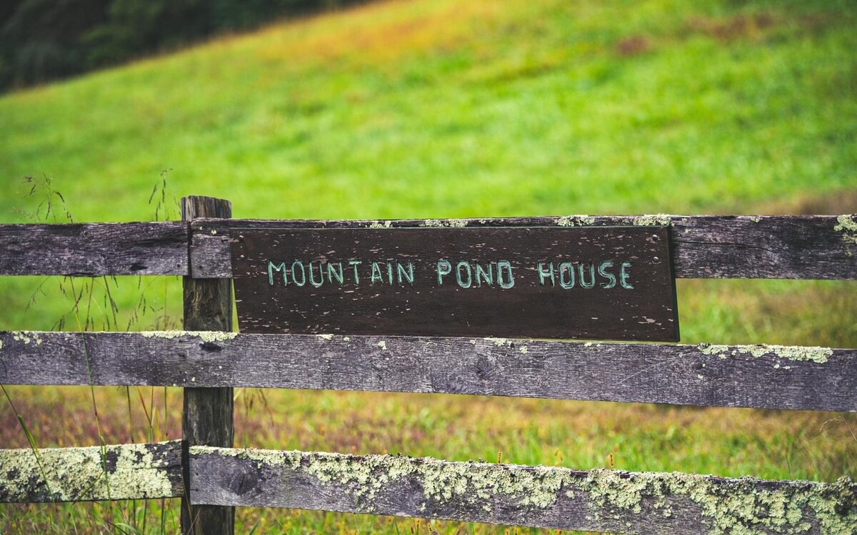 Mountain Pond House