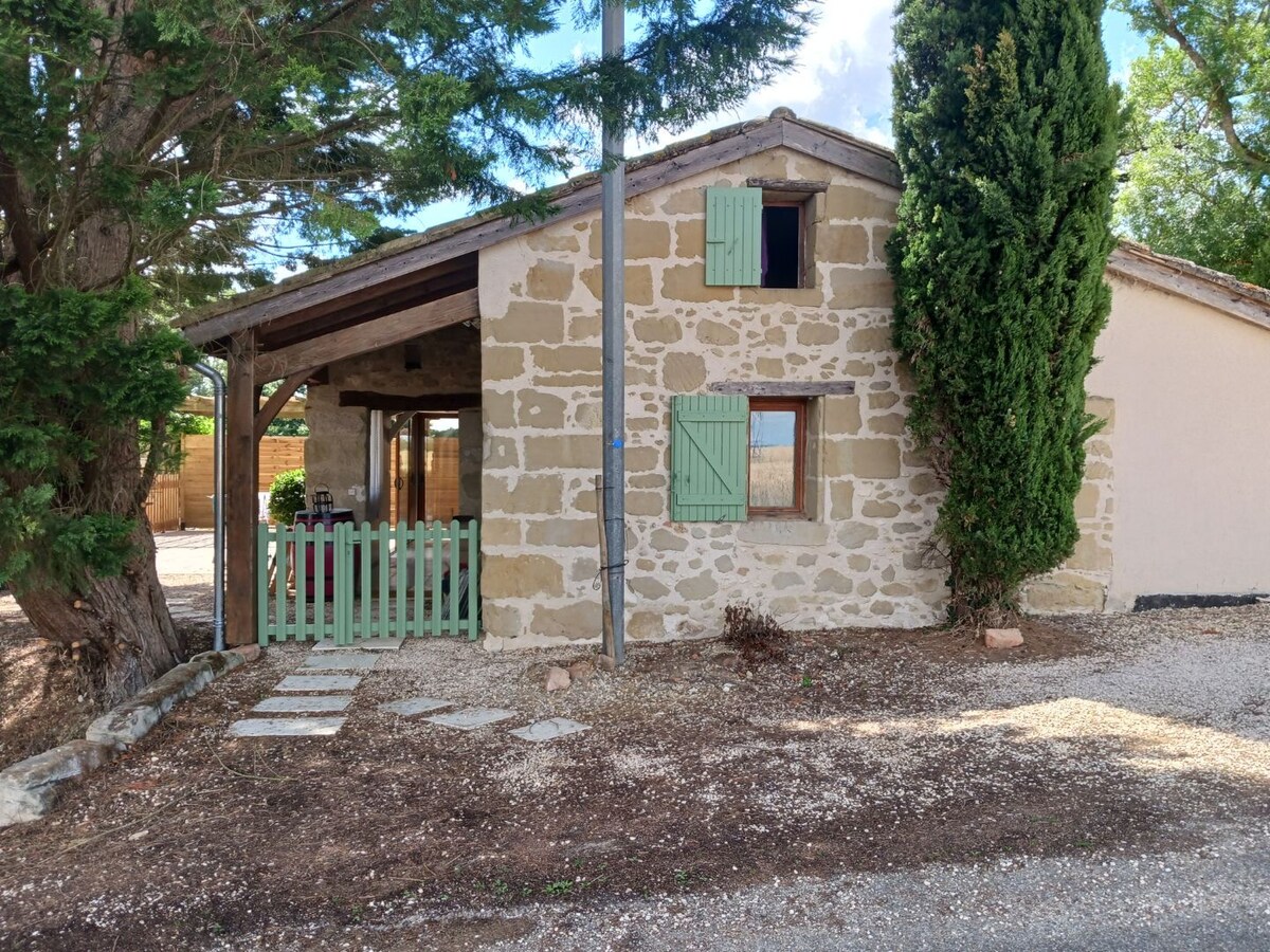 Gîte à la campagne avec piscine