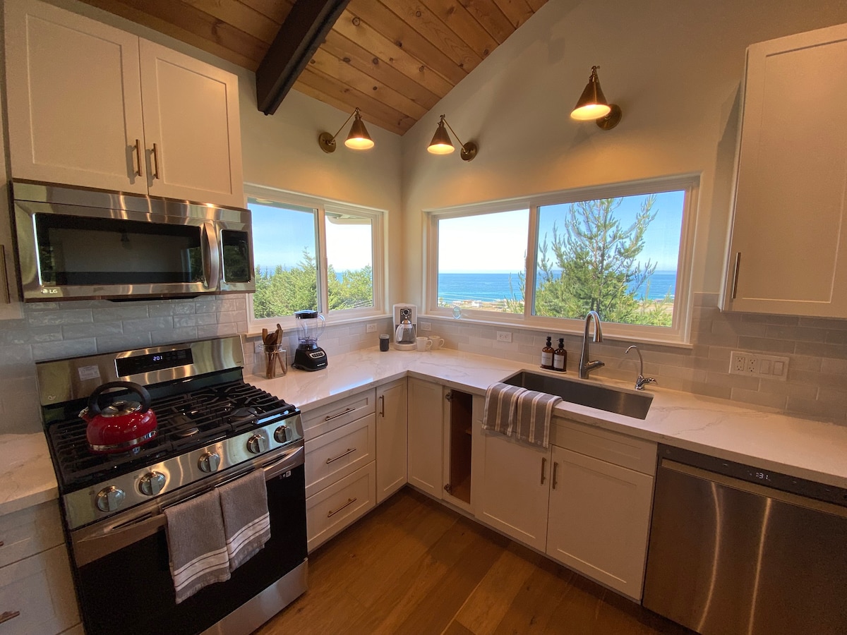 The Beach House with Beautiful Ocean Views