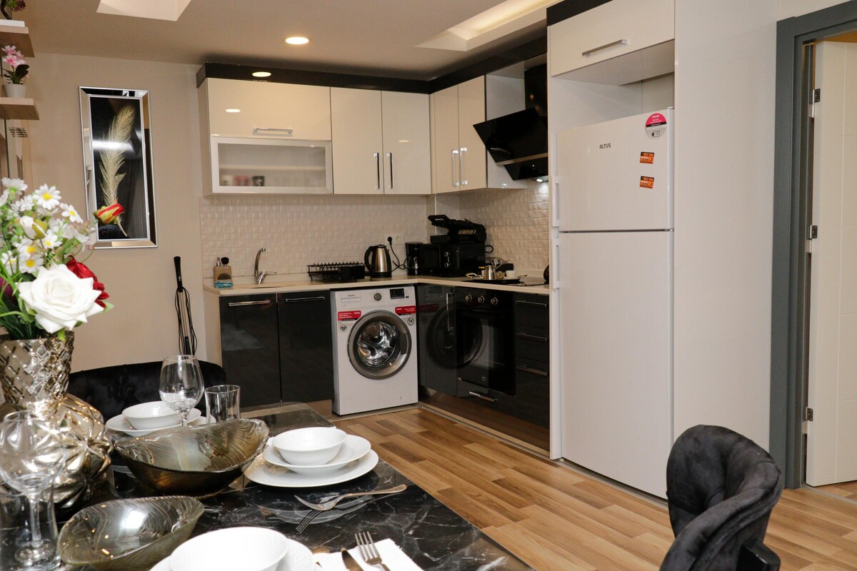 Fully Equipped Apartment Istanbul (Zarif22)