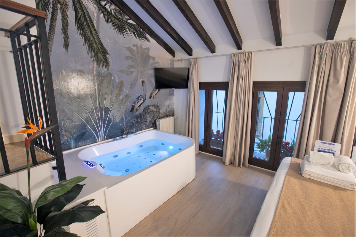 Cozzy Room with Jacuzzi