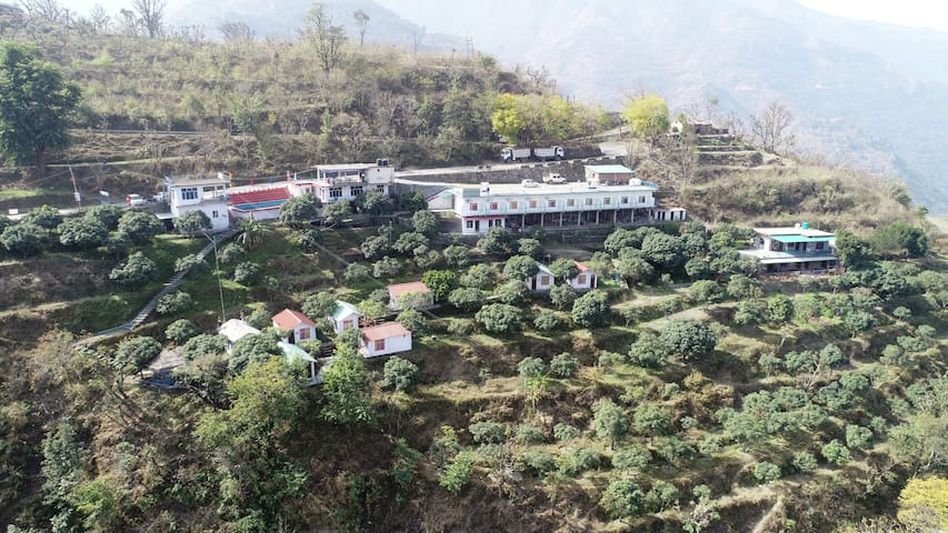 Tehri Garhwal的民宿