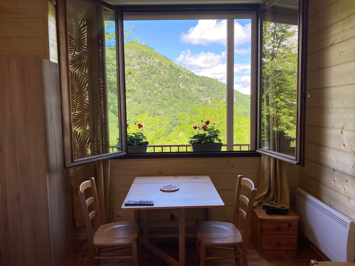 Appartement pour 2 personnes au pied des montagnes