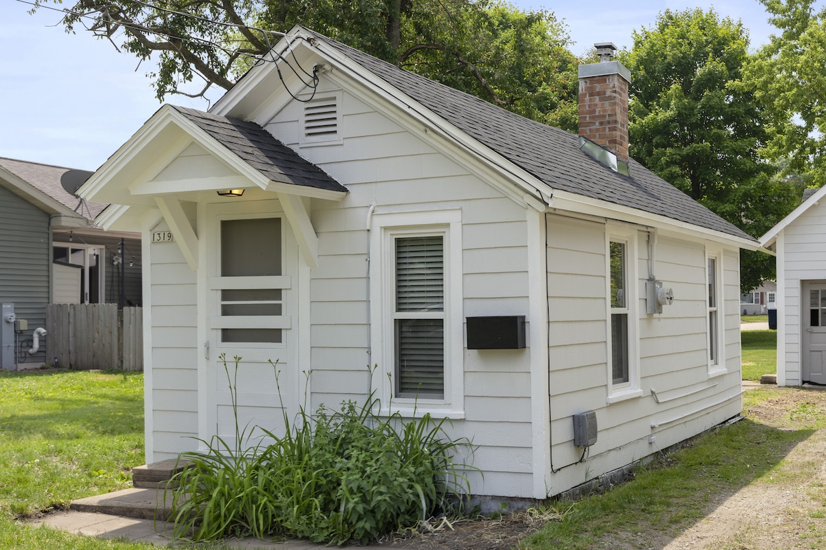 Downtown Tiny Home - Oshkosh