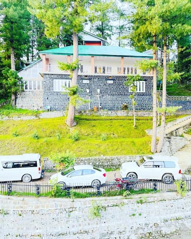 Abbottabad的民宿