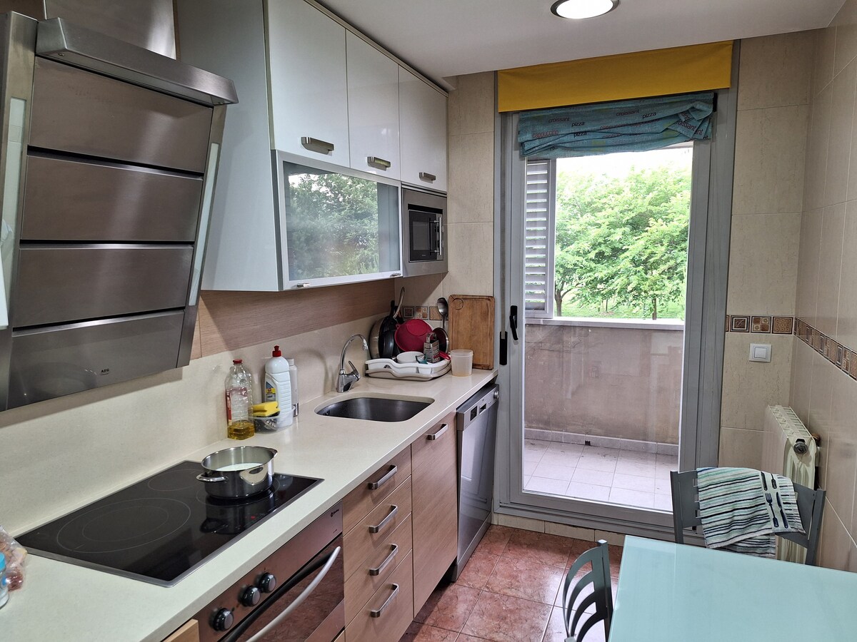 Habitación en Logroño, La Rioja. Baño privado.