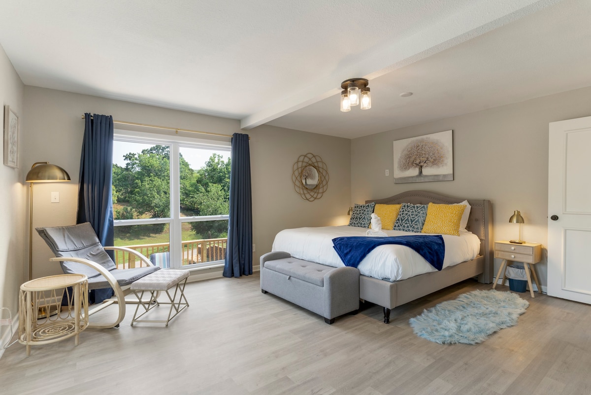 Stunning 5 Bedroom & 8 Beds: Owen Park