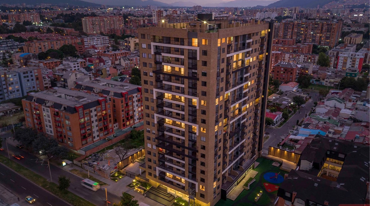 1BR| Duplex 5Stars+WiFi300MB+Sauna+Gym+Roof, Bogot