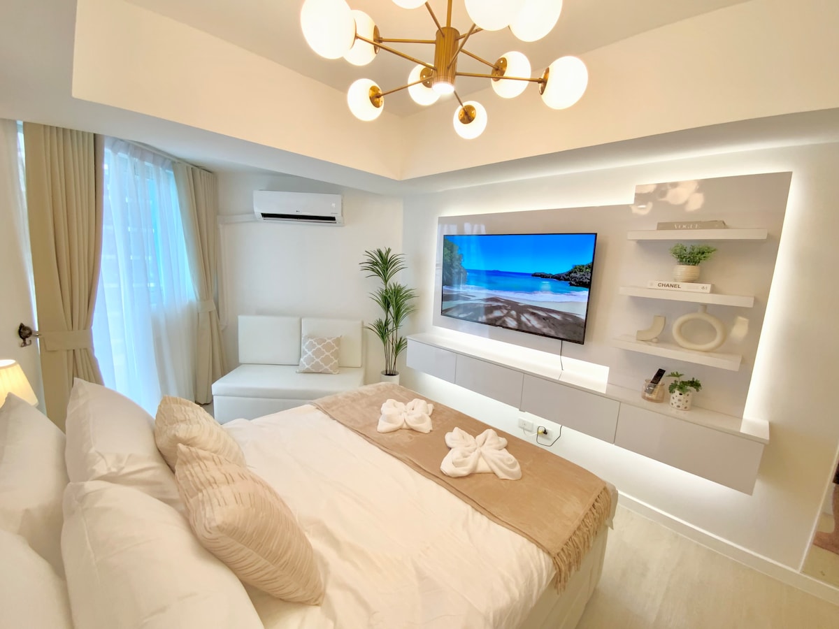 The White Bali Staycation Unit at Azure North