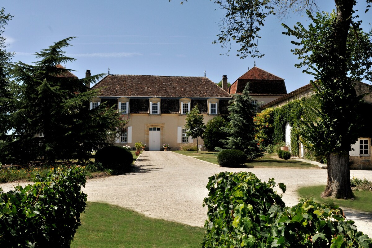 Château moderne & élégant | 12km de St Emilion