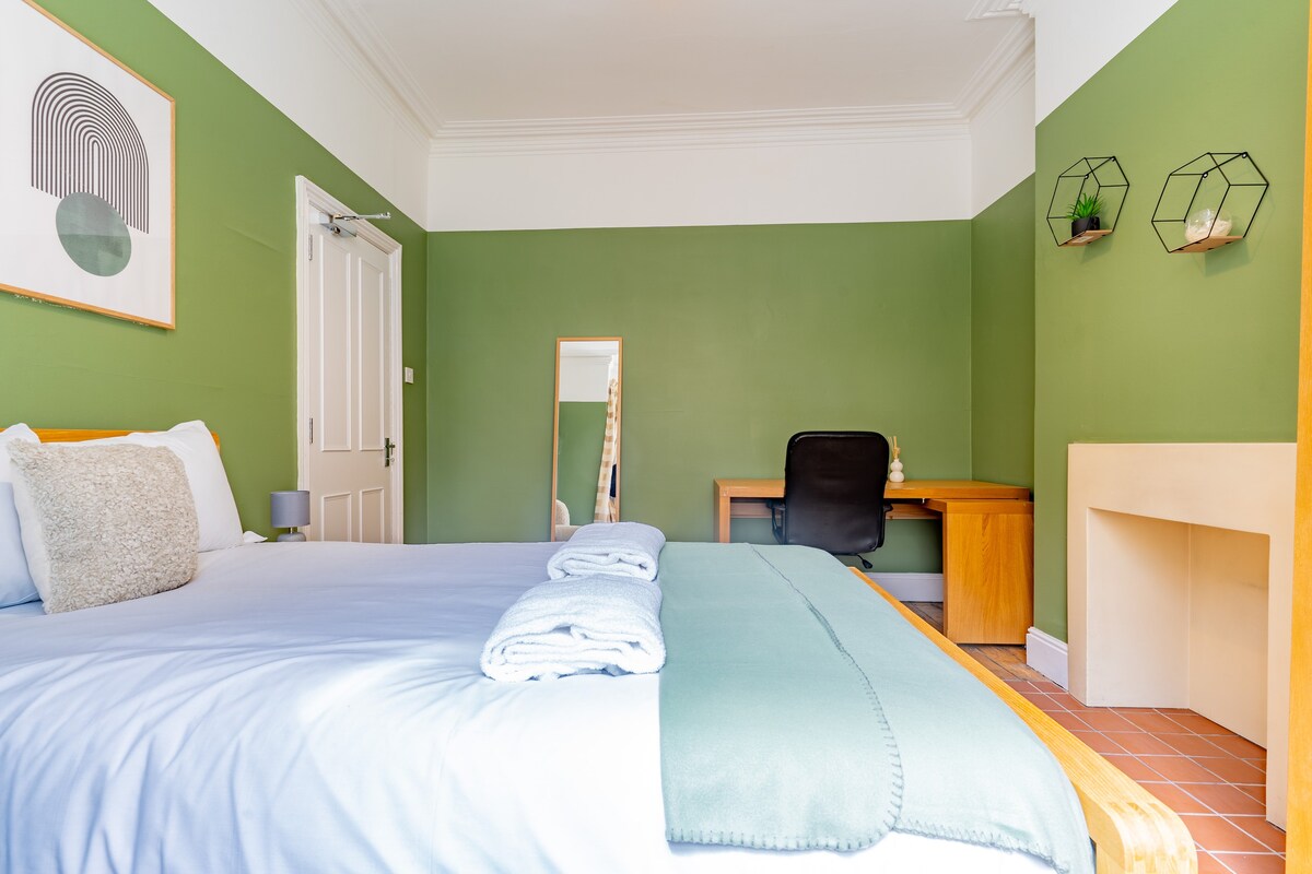 30% Discount|5 beds|Newly refurbished|Leicester