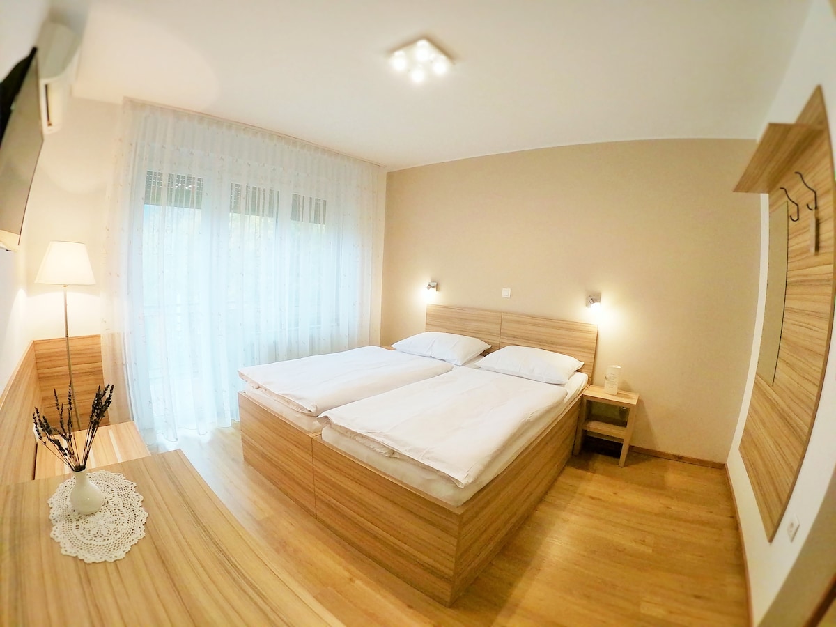 Guest house Stara lipa ROOMS