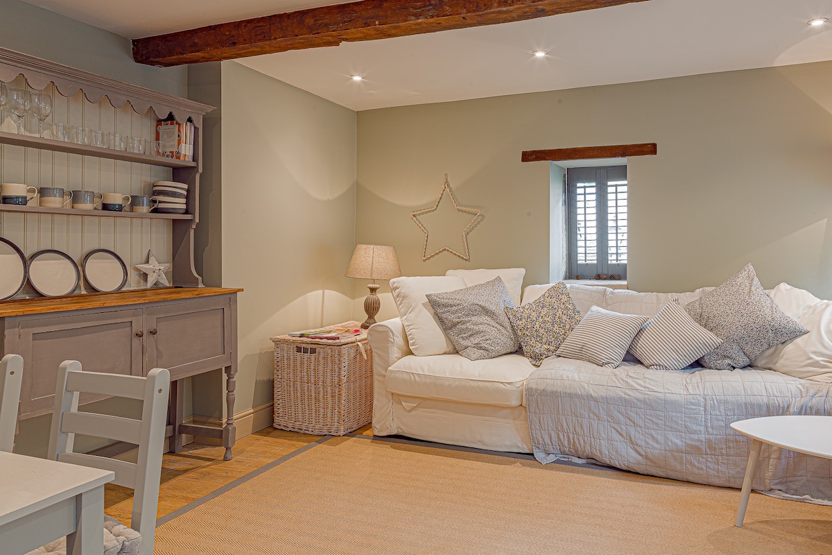 Mill House Cottage - Star Stay on The Cotswold Way