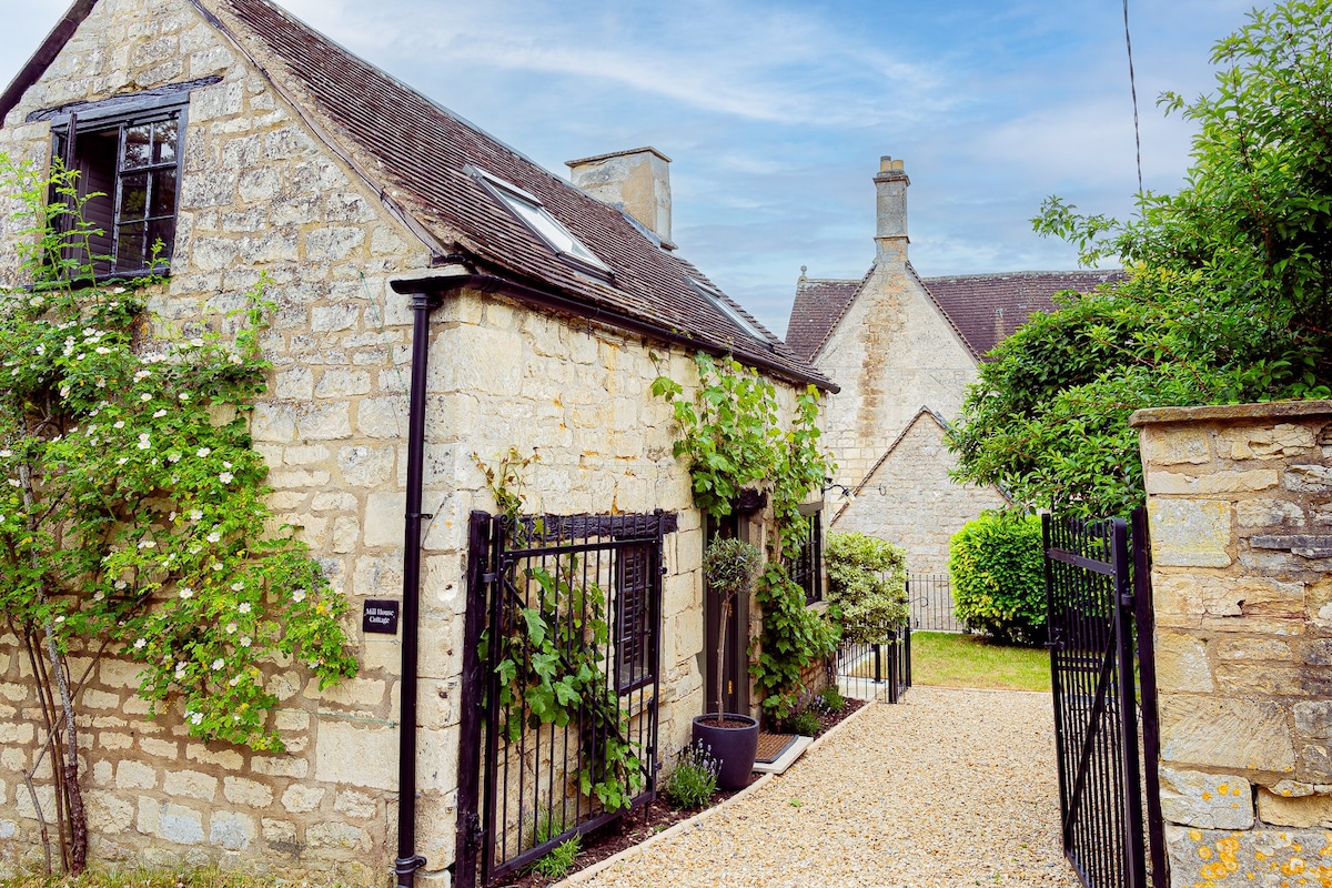 Mill House Cottage - Star Stay on The Cotswold Way