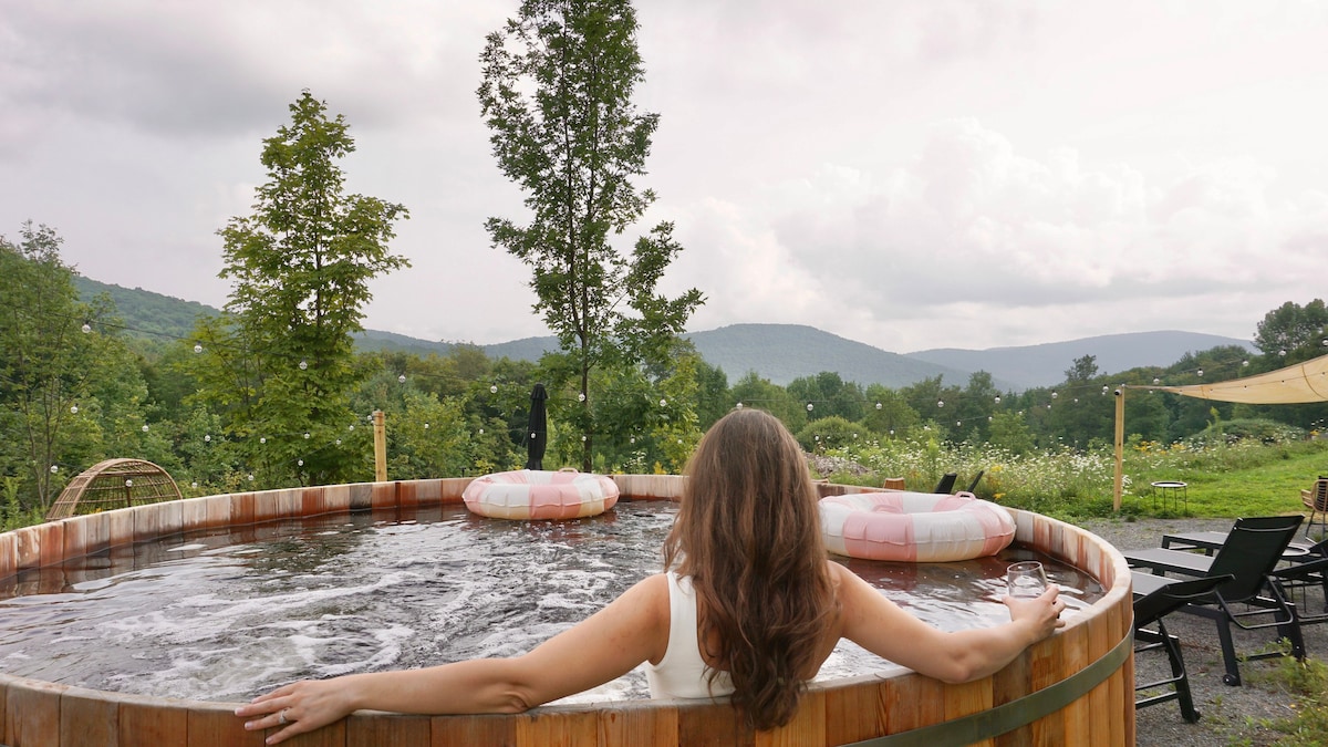 Mtn View Lux Dome w/ Heated Plunge Pool