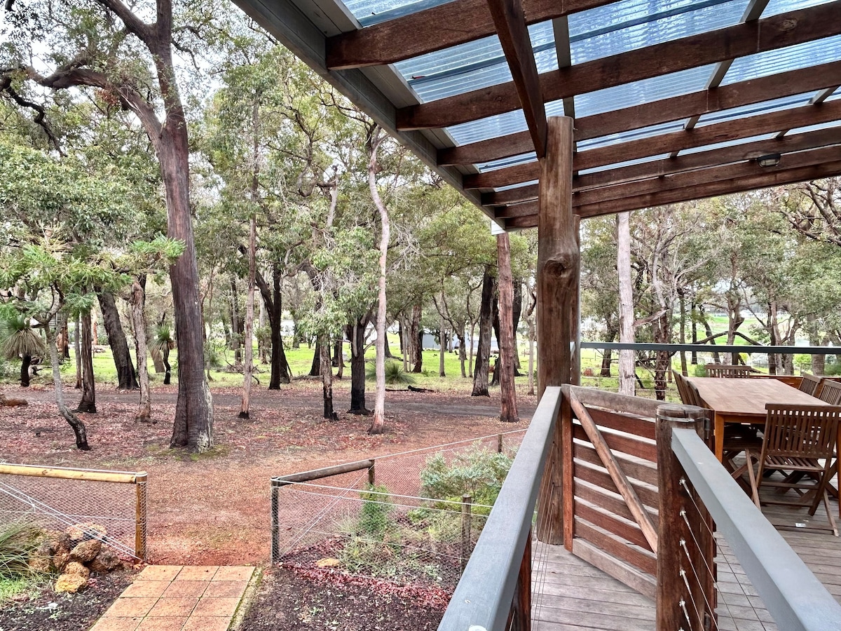 Rosella - Bushland Hideaway