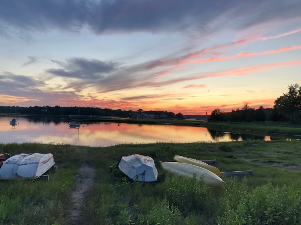 Waterfront Home in Onset for Happy Memories