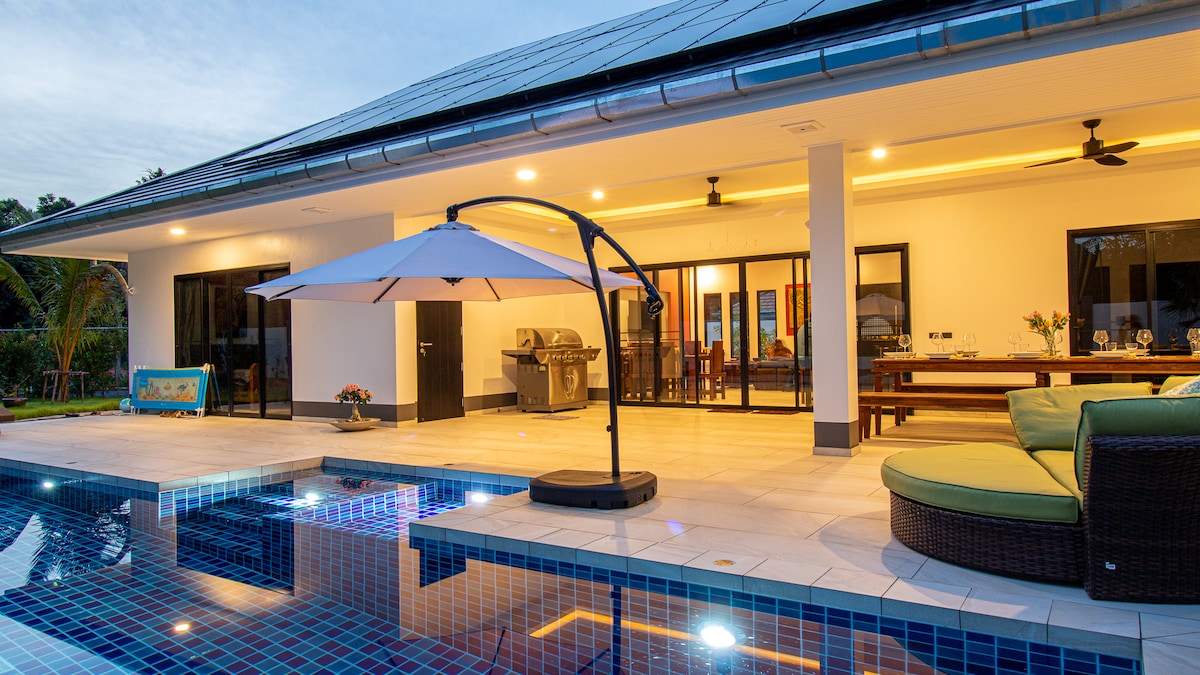 new Villa Ao Nang 4 Bedrooms 4 Bathrooms, 10m Pool