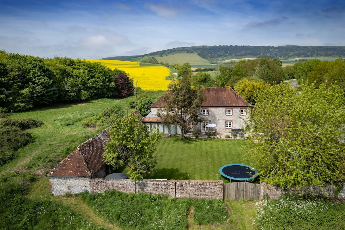 Beautiful Flint Farmhouse