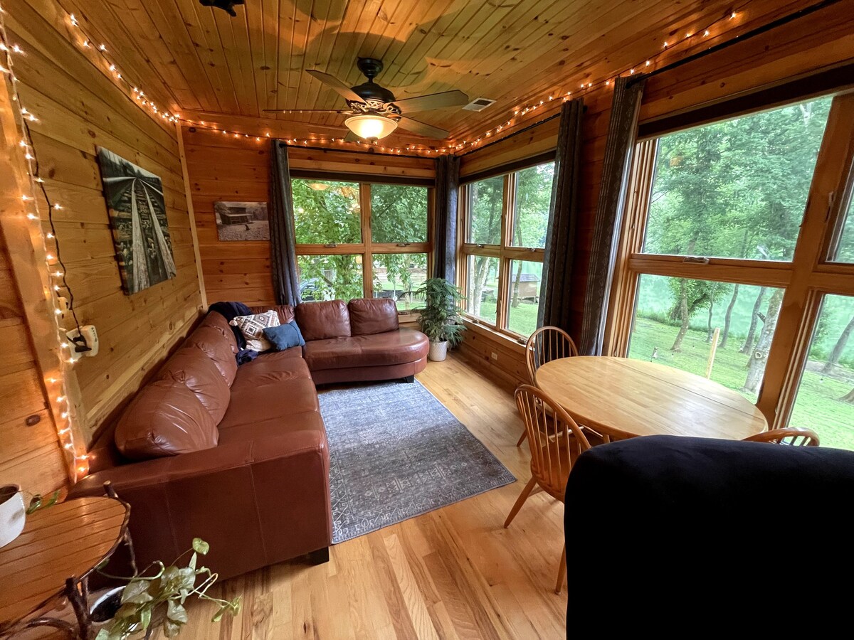 Highbridge River Cabin